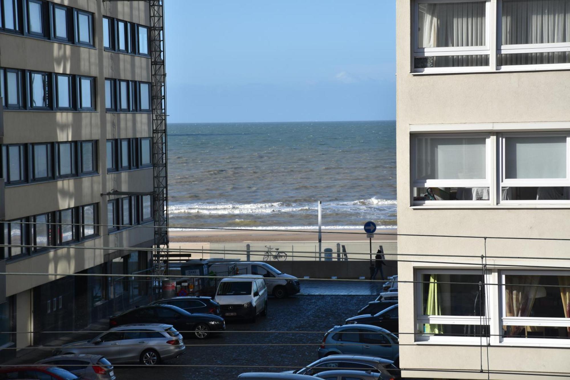 Lichtrijk 2-Slaapkamerappartement Met Zeezicht En Gratis Parking オステンド エクステリア 写真